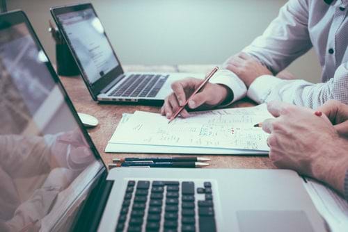 Douglas & Flynn| Toowoomba Accountants| Paper